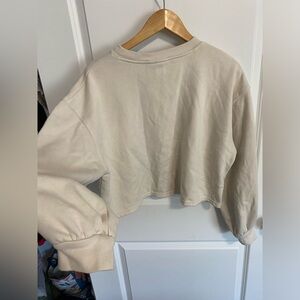 Universal Thread Women's Cream Cropped Hoodie